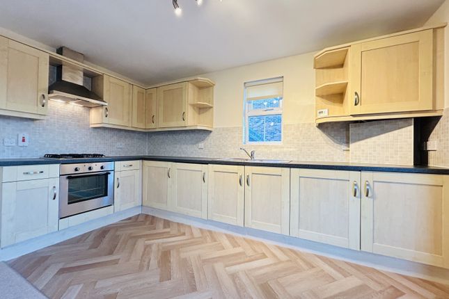 30, Whitfield Court, Durham photo 4