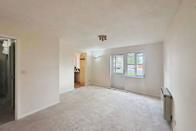 Sprucedale Close, Swanley photo 3