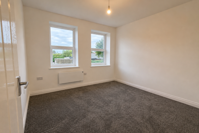 Flat 1, 674B, Carmarthen Road, Swansea photo 3