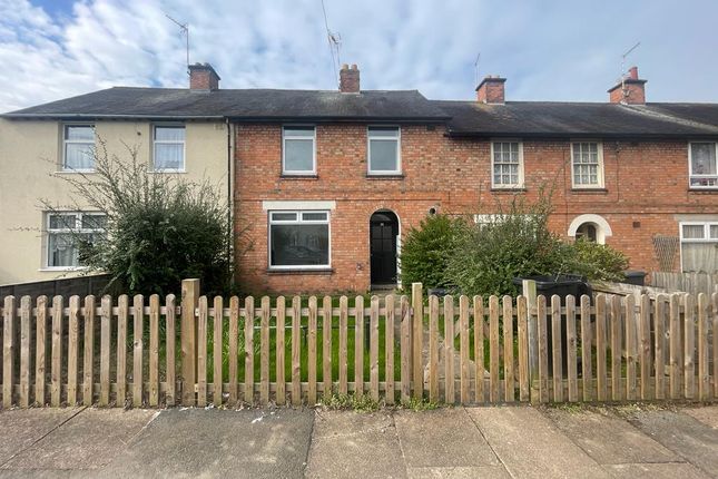 Thumbnail Town house for sale in Winton Avenue, Leicester
