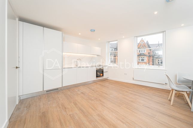 Thumbnail Flat to rent in Finchley Road, Golders Green, London