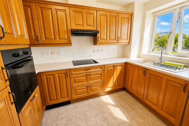Flat 48 Farthing Court 33, Langstone Way, London photo 4