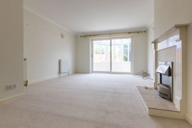2, Paddock Close, Oxfordshire photo 2