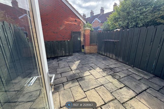 Queens Gate Terrace, Queen Street, Taunton photo 5