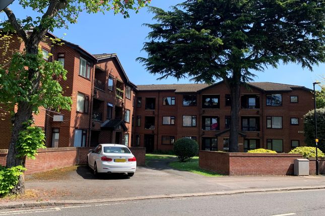 Flat for sale in Village Road, Enfield