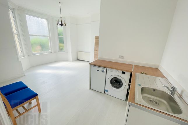 Thumbnail Flat to rent in Langford, Maryland Road, Wood Green