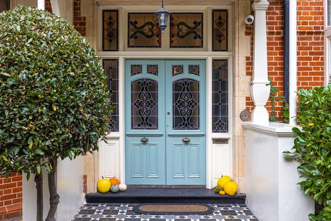 7, Imperial Avenue, Westcliff-on-sea photo 2