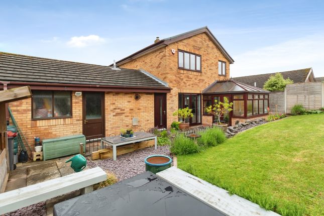 4, Troon Way, Telford photo 4