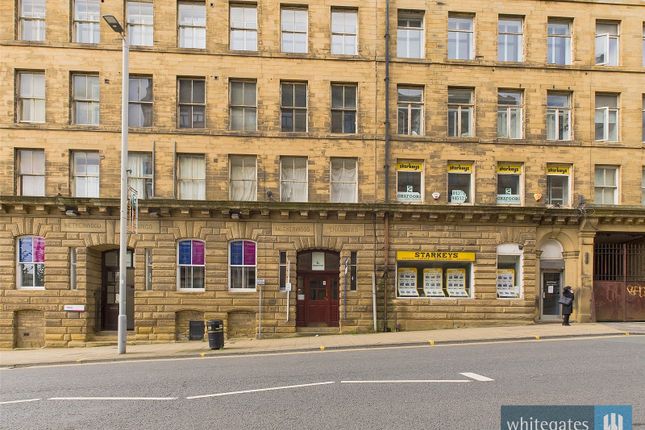 Flat to rent in Netherwood Chambers, 1A Manor Row, Bradford, West Yorkshire
