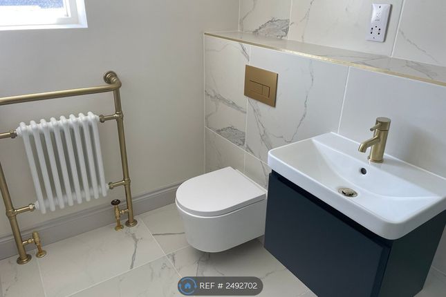 Master Bedroom Ensuite