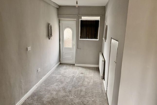 5, Blenheim Road, Wigan photo 4