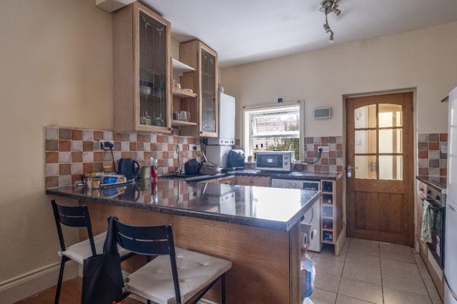 Flat 2, 50 Queens Road, Newcastle Upon Tyne photo 2