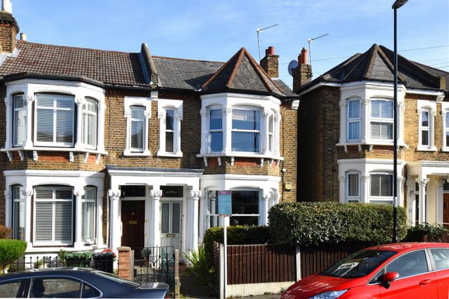 Thumbnail Flat for sale in Farren Road, Forest Hill