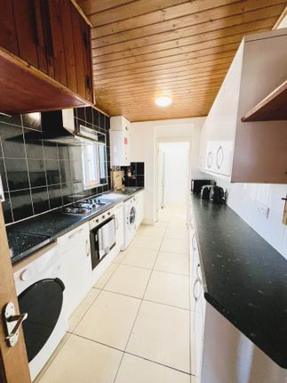 60, Hitherbroom Road, Hayes photo 3