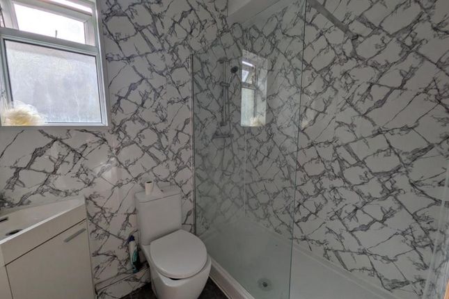 29 Stafford Street, Llanelli photo 5