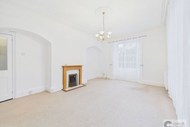 8 Devon Square, Newton Abbot photo 2