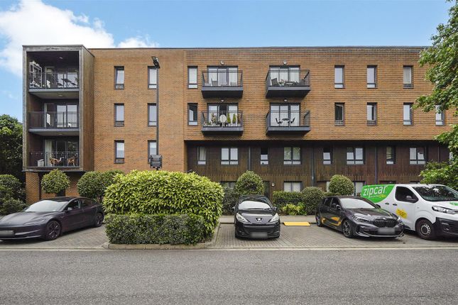 11 Johnson Court, 43 Meadowside - Fhtqcmm2Dw55Xe2v