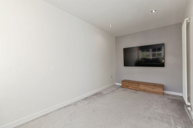 1, Bonington Crescent, Billingham photo 4