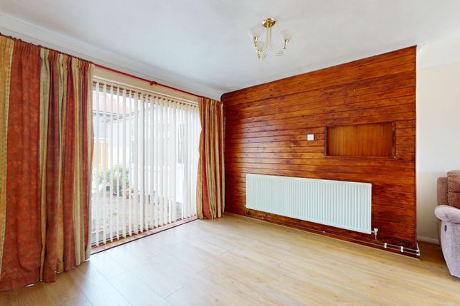 78, Vigilant Way, Gravesend photo 3