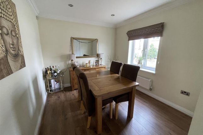 43, Oak Drive, Crewkerne photo 3
