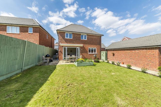30 Grandy Crescent, Abingdon photo 4