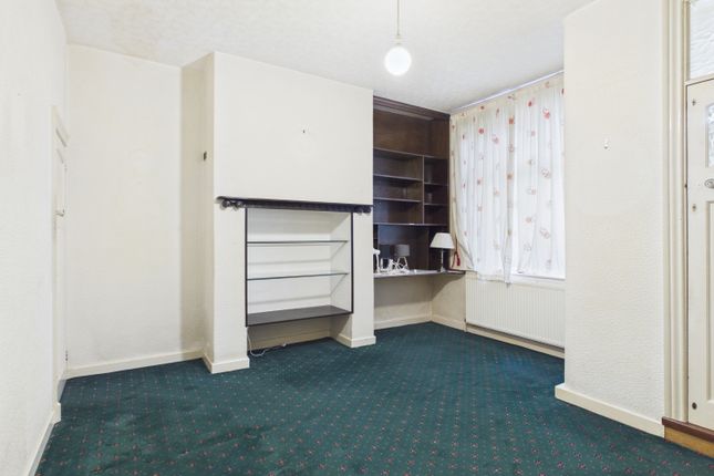 16, Carlton Road, Ashton-under-Lyne photo 4