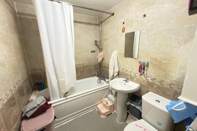 23, Milliners Court, Milliners Way, Luton photo 3