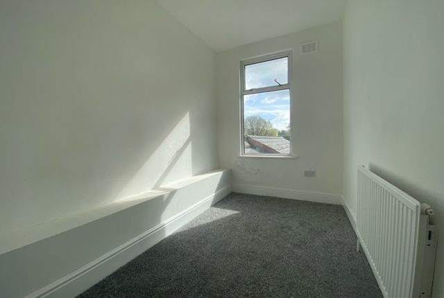 Property to rent in Hallam Street, West Bromwich