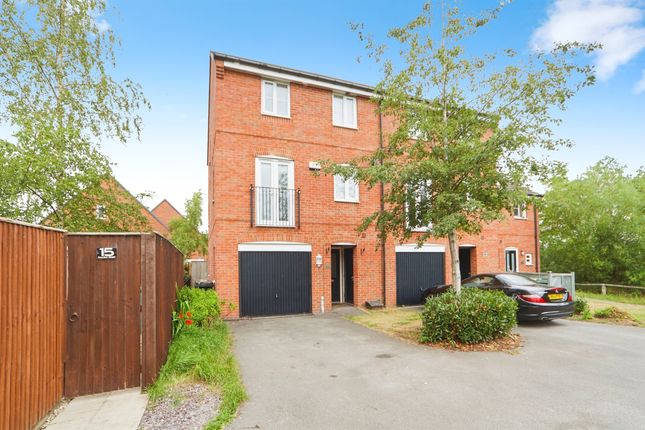 3-bed house on 17, Halliday Court, BRADFORD, £250,000