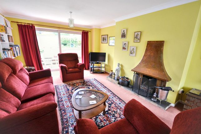 10, Frobisher Drive, Stone photo 2