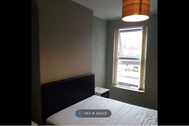 Room to rent in Walthall Street, Crewe