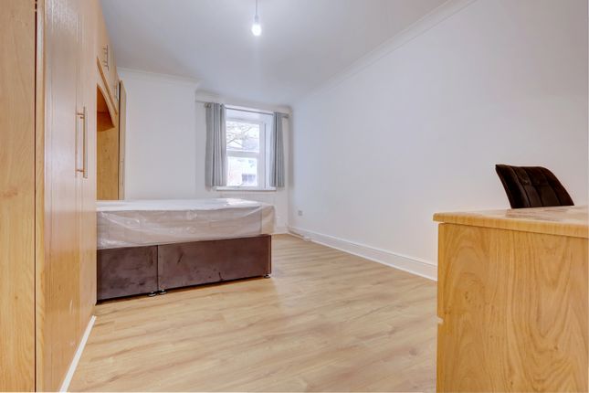 Flat 3, St Katherines House, 42-43, Oxford Street, Buckinghamshire photo 5