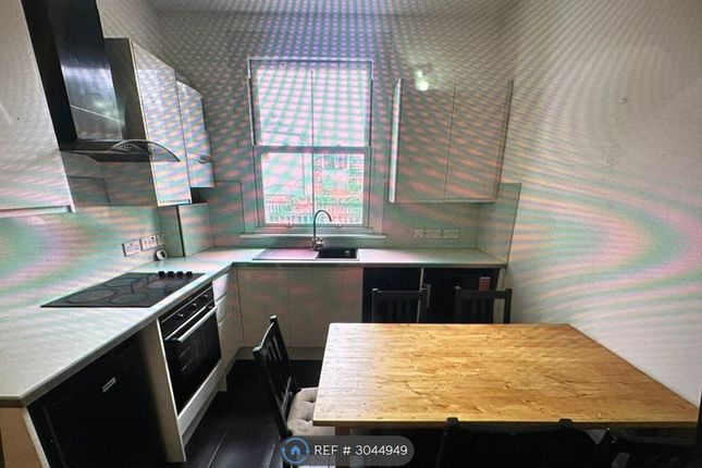 Flat, Allen Road, London photo 2