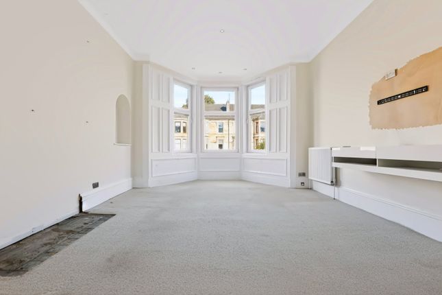 1/2, 13, Greenlaw Avenue, Renfrewshire photo 4