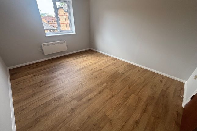 Flat 26, Bristol photo 4