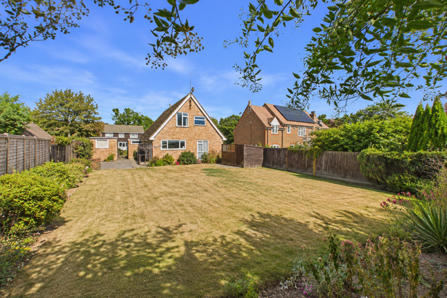 1 Allen Drive, High Wycombe photo 3