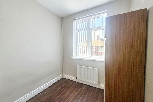 24, Kirton Avenue, Newcastle upon Tyne photo 4
