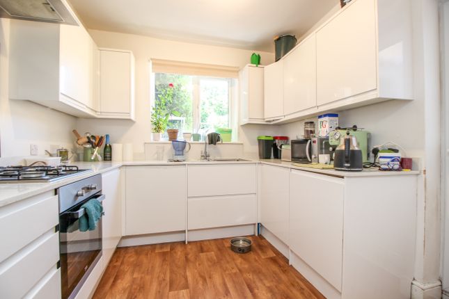 35, Clinton Road, Turnpike Lane photo 4