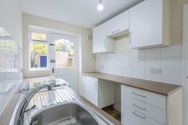 10, Jaggard Way, Tonbridge photo 3
