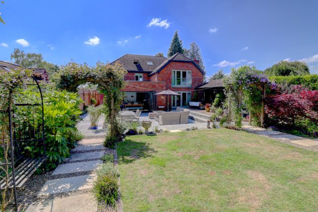 Thumbnail Detached house for sale in Spurlands End Road, Great Kingshill, High Wycombe