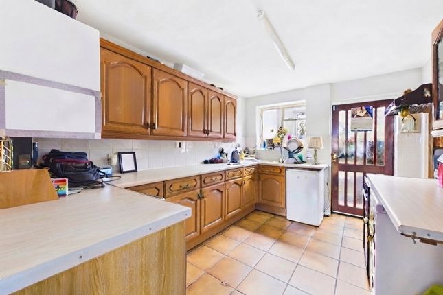 63, QUIXOTE CRESCENT, ROCHESTER photo 4