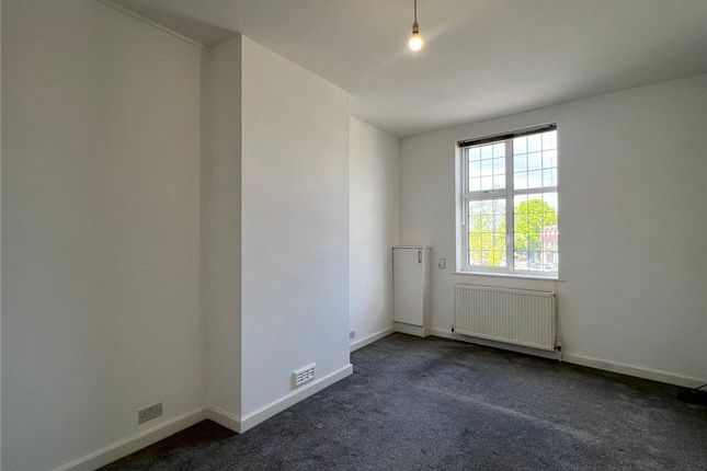 90A, High Street, Ruislip photo 3