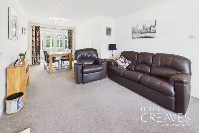 2, Raglan Drive, Nottingham photo 4