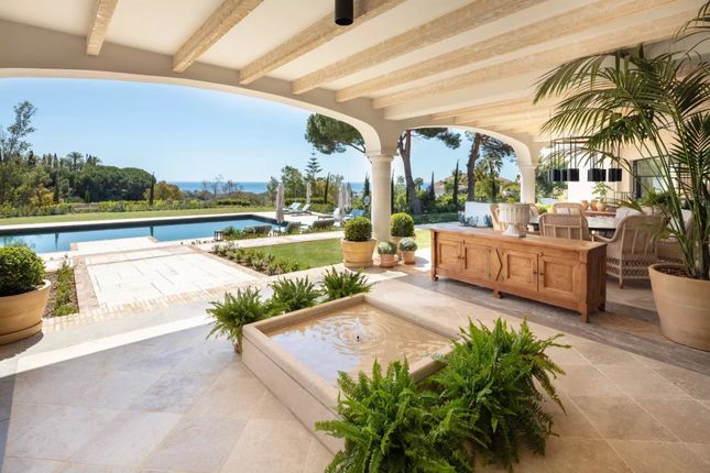 Villa for sale in Marbella, 29600, Spain