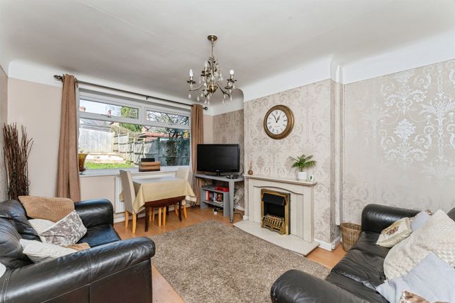 21, Hawthorn Road, Chester photo 3