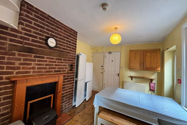 4, Raleigh Road, Exeter photo 5