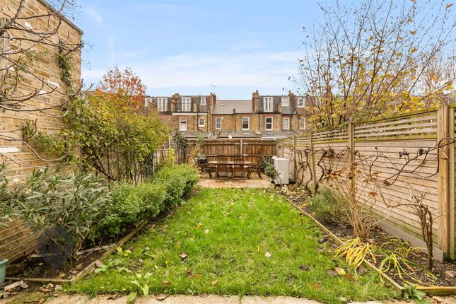 106, Elborough Street, London photo 4