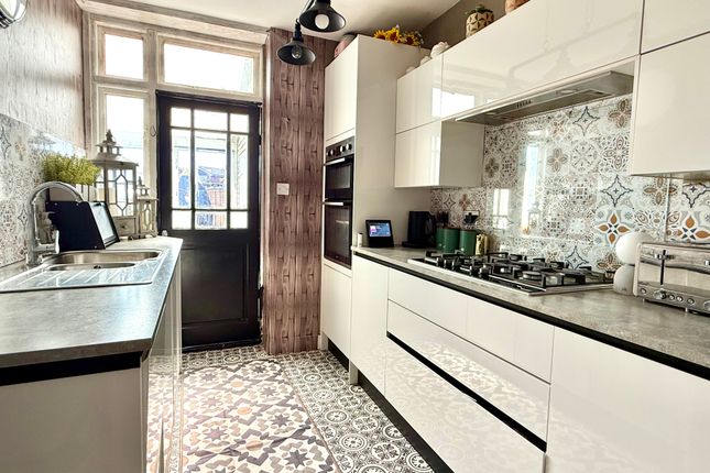 63, St Thomas's Road, Gosport photo 4