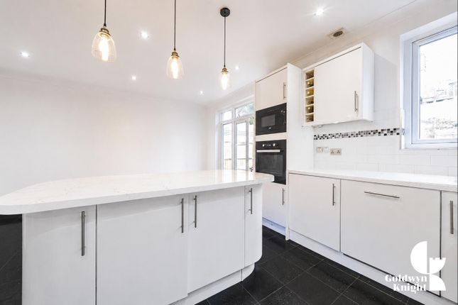 3, Tewkesbury Avenue, London photo 3