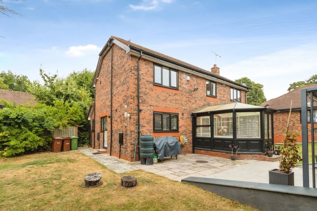 11, Tudor Lawns, Wakefield photo 4